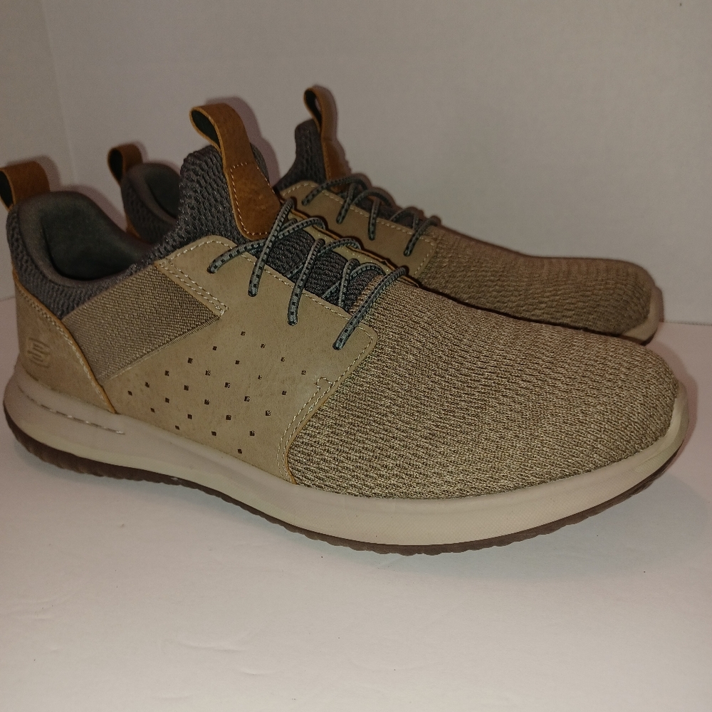 Skechers Classic Fit Air Cooled Memory Foam 65474 Slip On w/Laces Mens Size 10